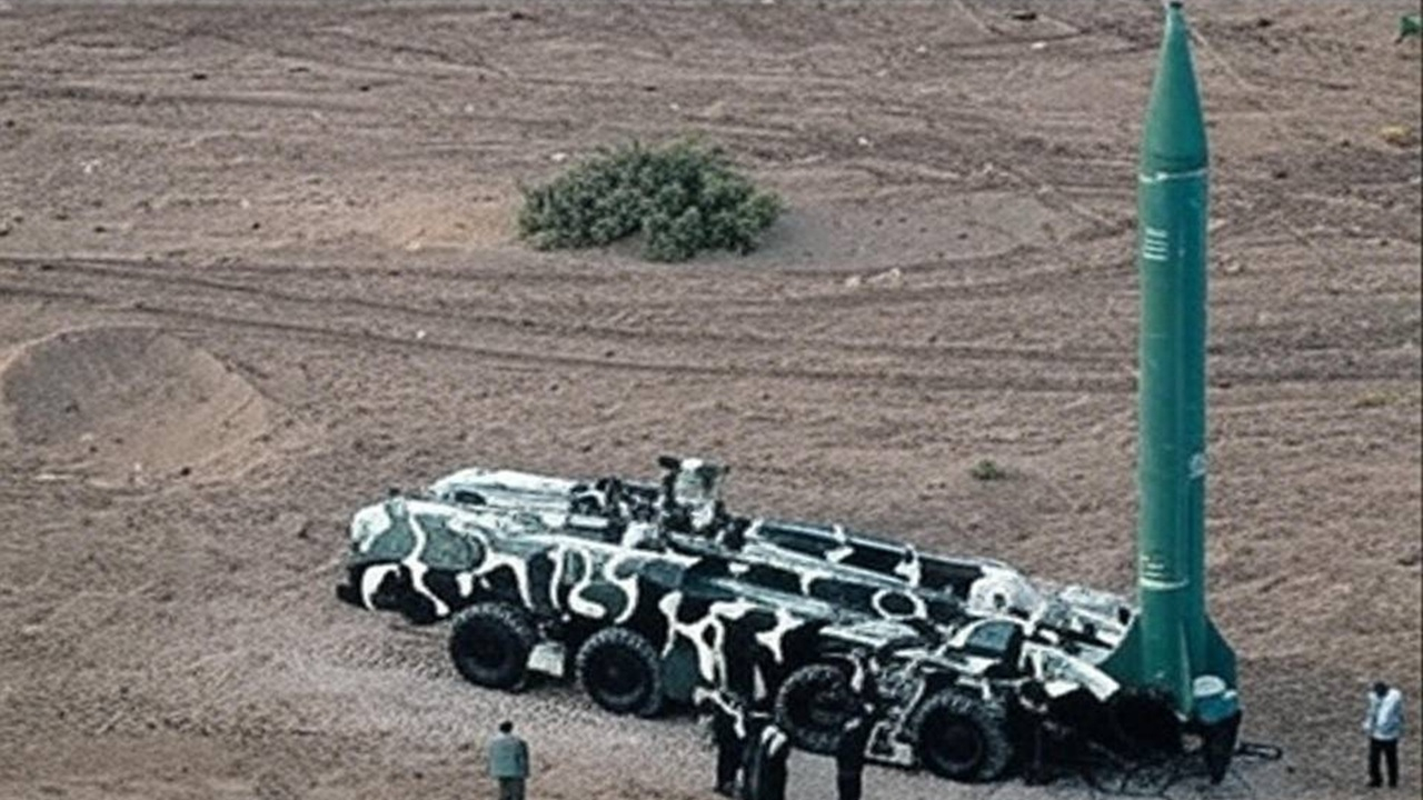 از محدودیت‌های دفاع مقدس ۸ ساله تا تبدیل شدن به قدرت موشکی + فیلم