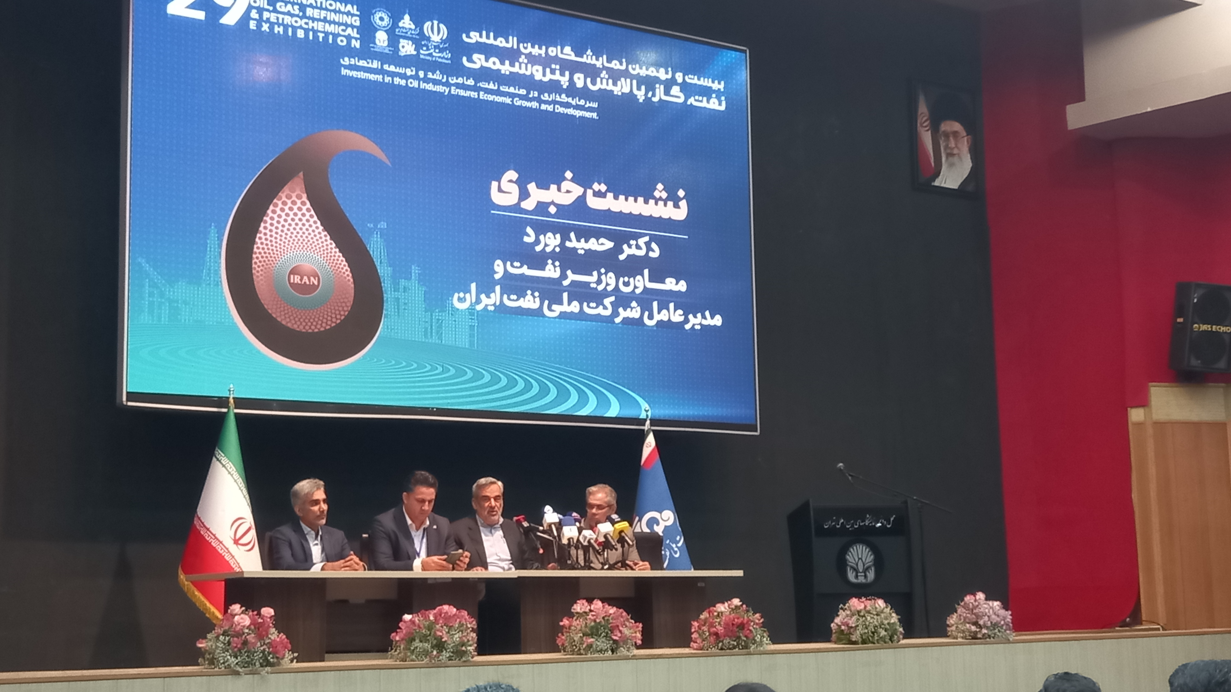 میدان گازی آرش را وزارت امور خارجه دنبال میکند/صادرات نفت را به مذاکرات گره نمیزنیم+فیلم