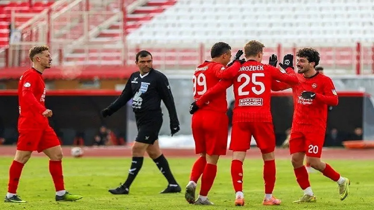 ماموریت تراکتور برای بازگشت به جایگاه دومی در قطر