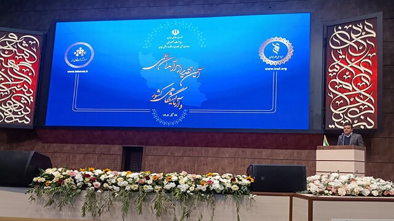 تدوین برنامه حمایت سالانه از ۳۰۰ استاد در دستور کار معاونت علمی