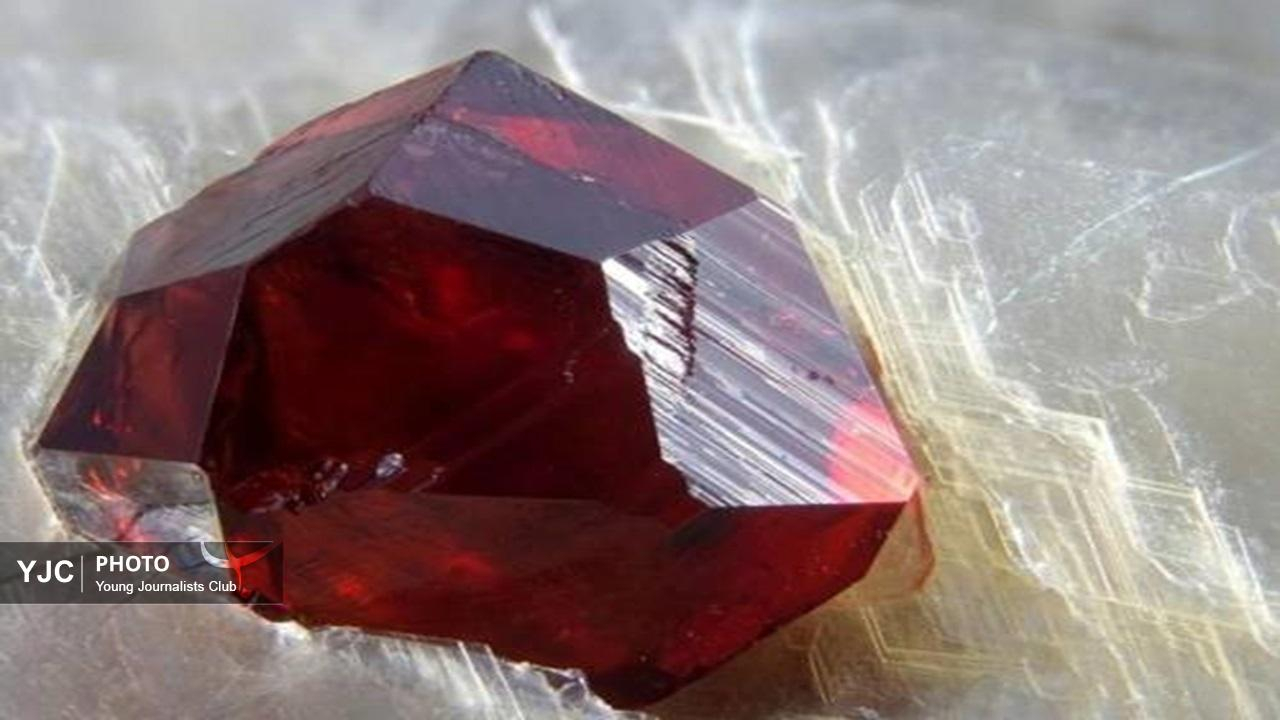 لعل؛ گوهری سرخ با قصههایی به قدمت آفتاب