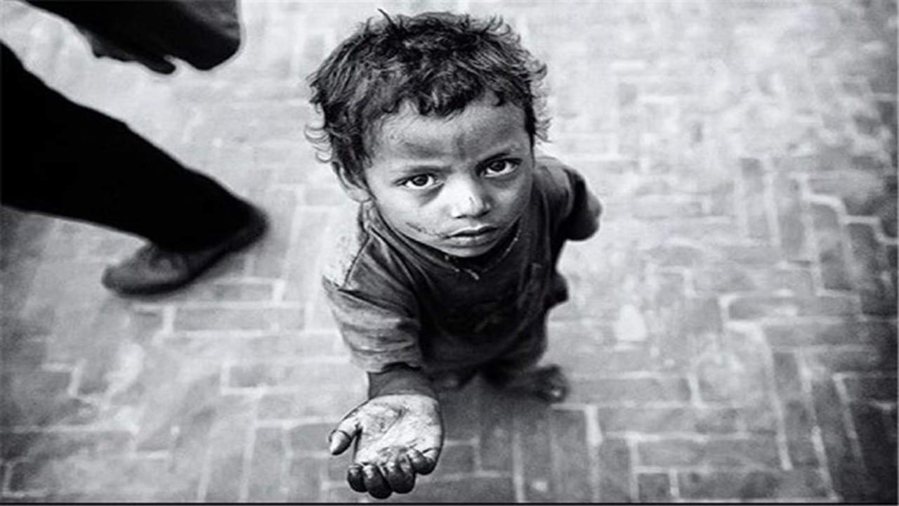 فقر ابزاری است که شیطان با آن، ایمان را نشانه می‌گیرد