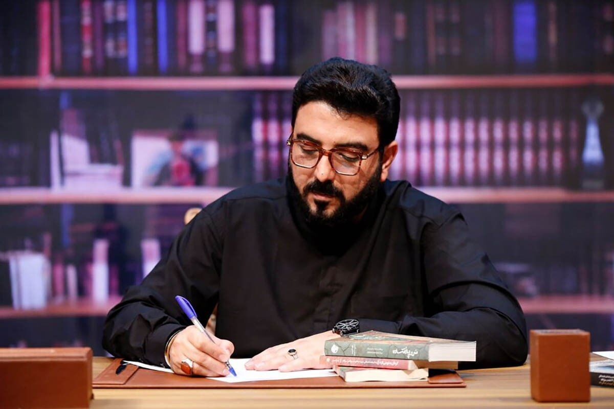 اتفاقی که برای خانم اسفندیاری رخ داد بسیار دردناک است