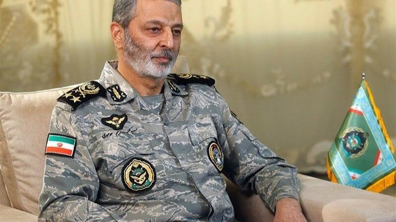دیدار اعضای کمیسیون امنیت ملی با رئیس ستاد کل نیروهای مسلح