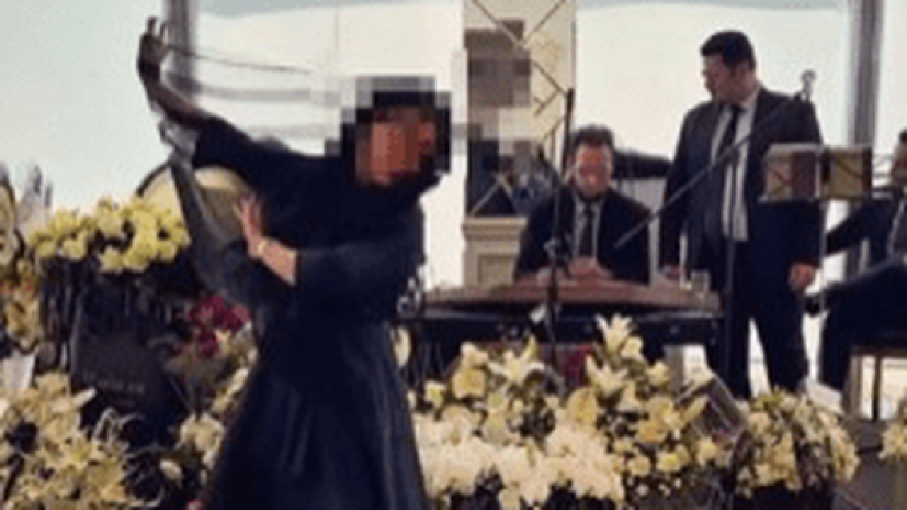 ختمهای لاکچری؛ از نمایش فشن تا رقص با ساز و دُهل