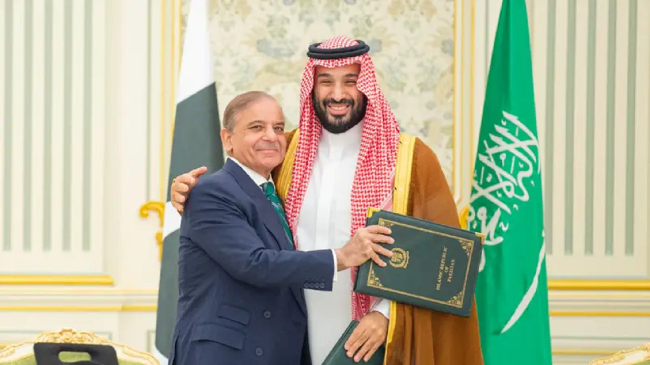 عربستان و پاکستان پیمان راهبردی دفاعی امضا کردند