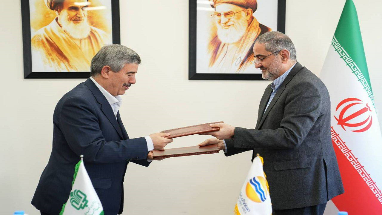 امضای تفاهم‌نامه ۲۱۰ میلیارد تومانی بنیاد علوی و منطقه آزاد قشم برای محرومیت‌زدایی