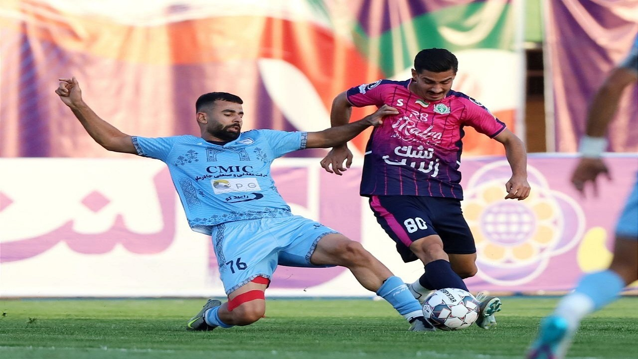 چادرملو ۱ - ۰ آلومینیوم اراک/ شاگردان اخباری به صدر جدول رسیدند + فیلم