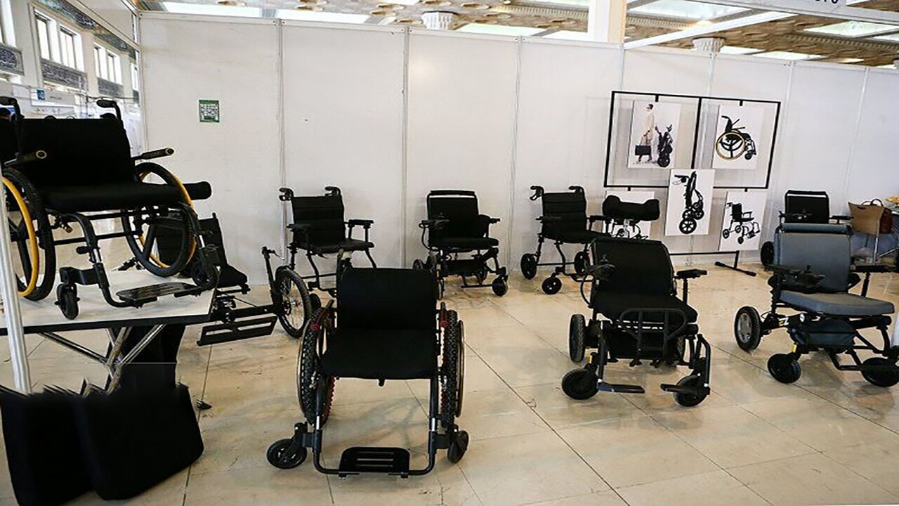 پرداخت کمک‌هزینه تأمین وسایل توانبخشی به افراد دارای معلولیت