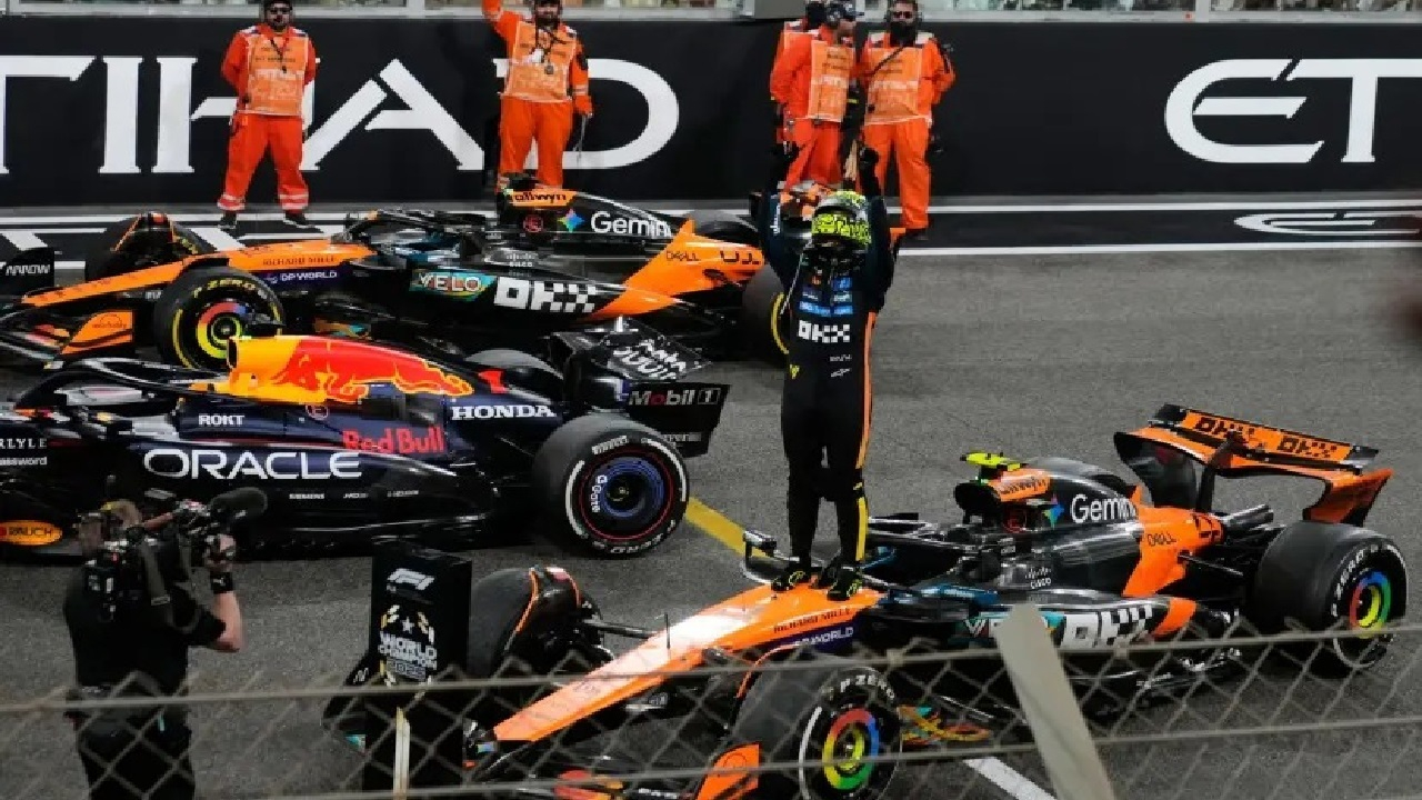 لندو نوریس قهرمان فصل ۲۰۲۵ فرمول یک شد