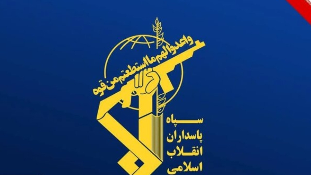 هشدار قاطع فرمانده نیروی دریایی سپاه پاسداران: فریب آمریکا را نخورید؛ هر تحرک مشکوک هدف قرار می‌گیرد