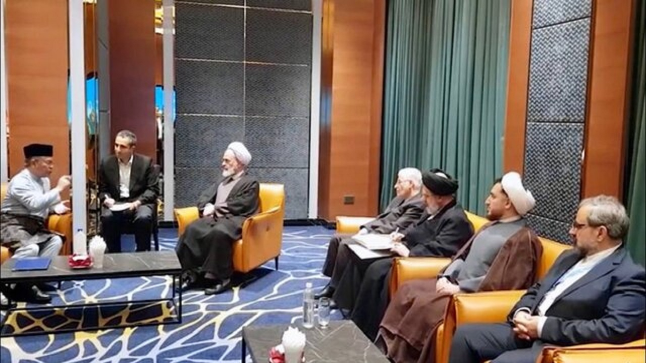 دستاوردهای سفر آیتالله اعرافی به مالزی: تقویت پیوندهای علمی، دینی و فرهنگی ایران و مالزی