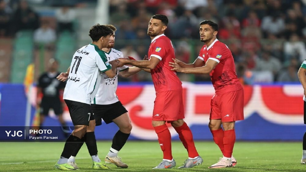 نبرد پرسپولیس و ذوب آهن برای قطع نوار ناکامی‌شان/ جدال ۶ امتیازی قعرنشینان در کویر