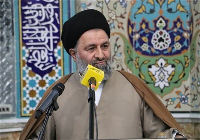 شهید رئیسی خادم مردم باقی ماند/ از میدان خدمت دور نشد