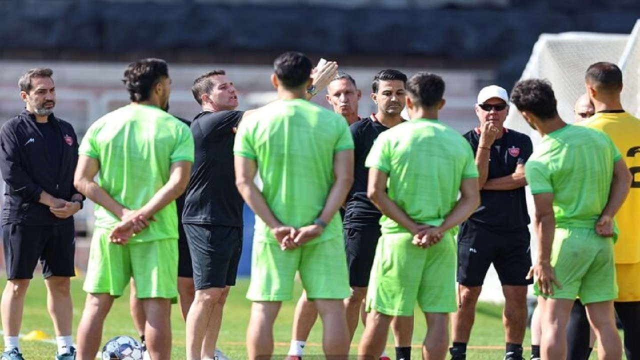 زمان ورود مربی بدنساز پرسپولیس به ایران مشخص شد