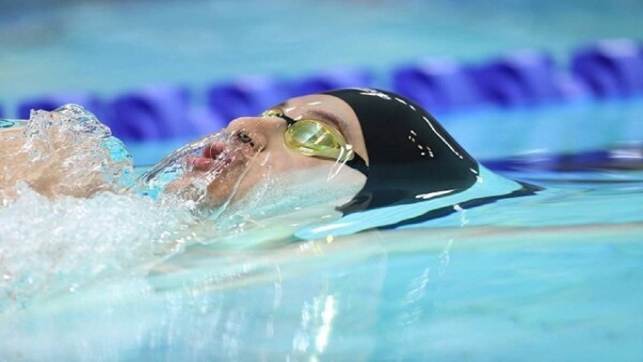 تیم ۱۰۰×۴ شنای آزاد ایران چهارم شد