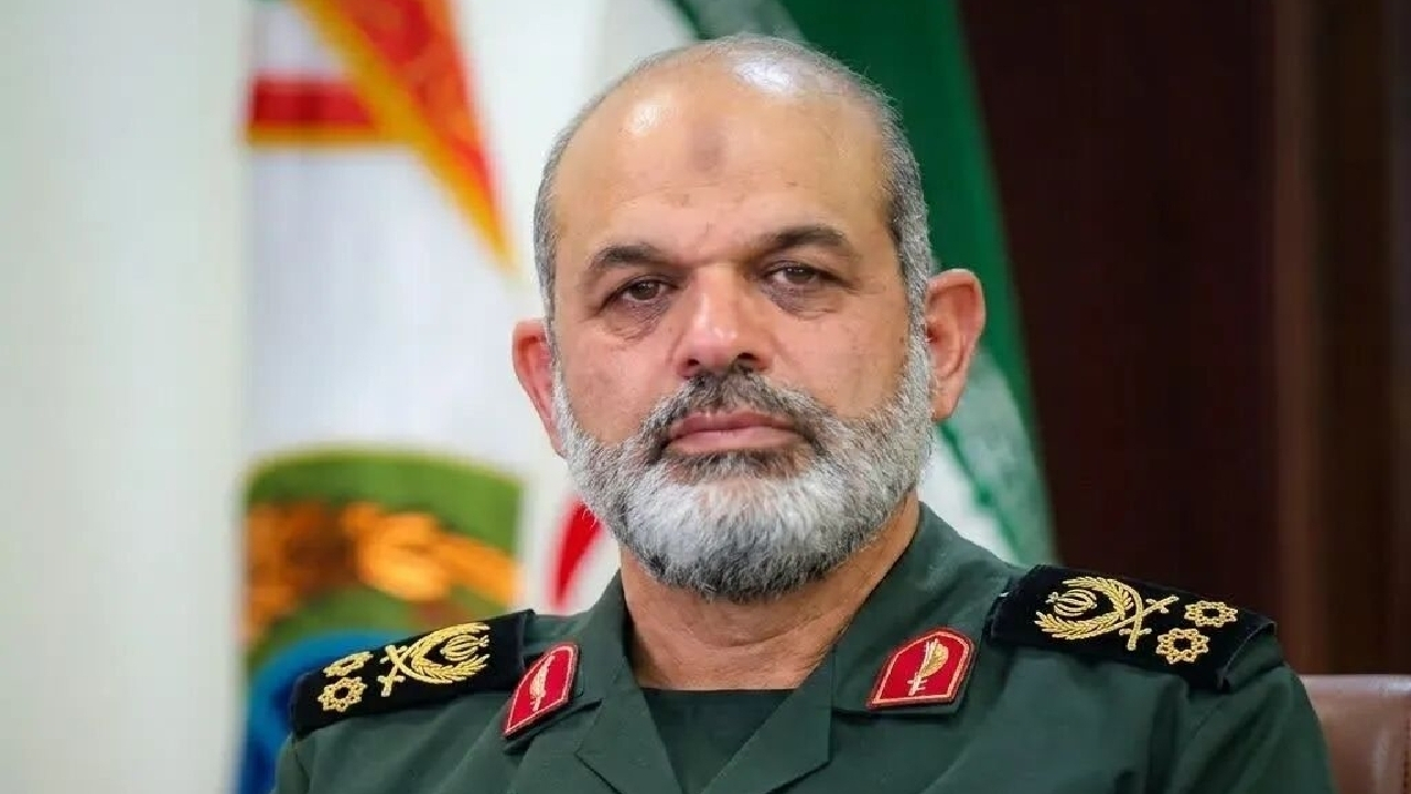 سرلشکر وحیدی: سپاه و سایر نیروهای مسلح پاسدار حرمت خون شهدای کوهستک و دیگر شهدای اقتدار هستند