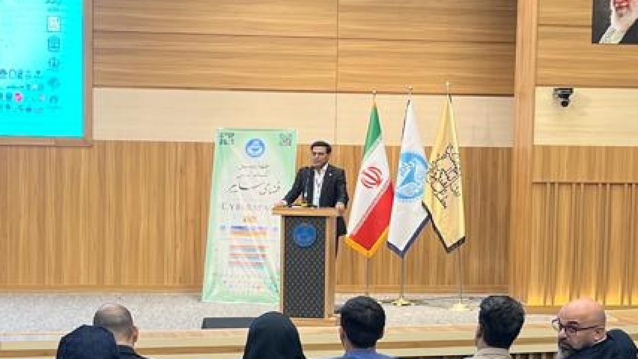 آینده فضای سایبر؛ از زیست دیجیتال تا جامعه همزیست انسان و ماشین