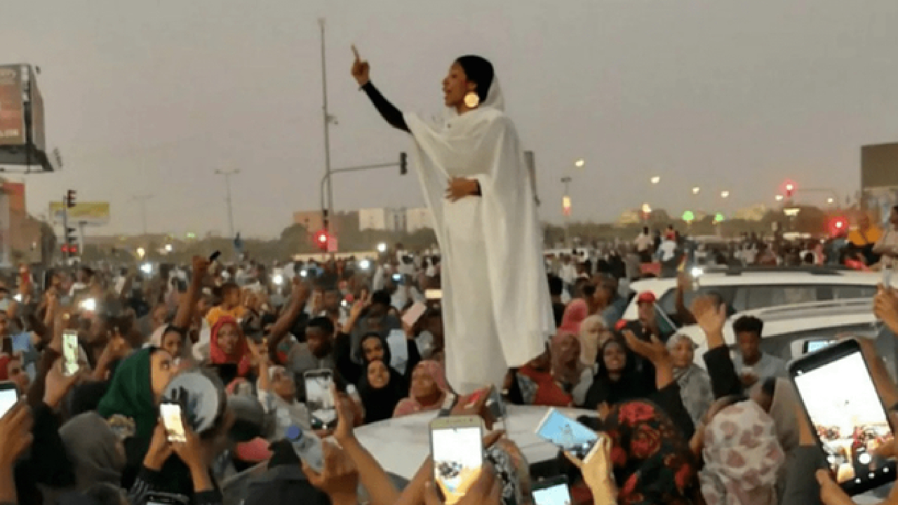 از سپیدپوشی یک زن تا نگون بختی ملت سودان