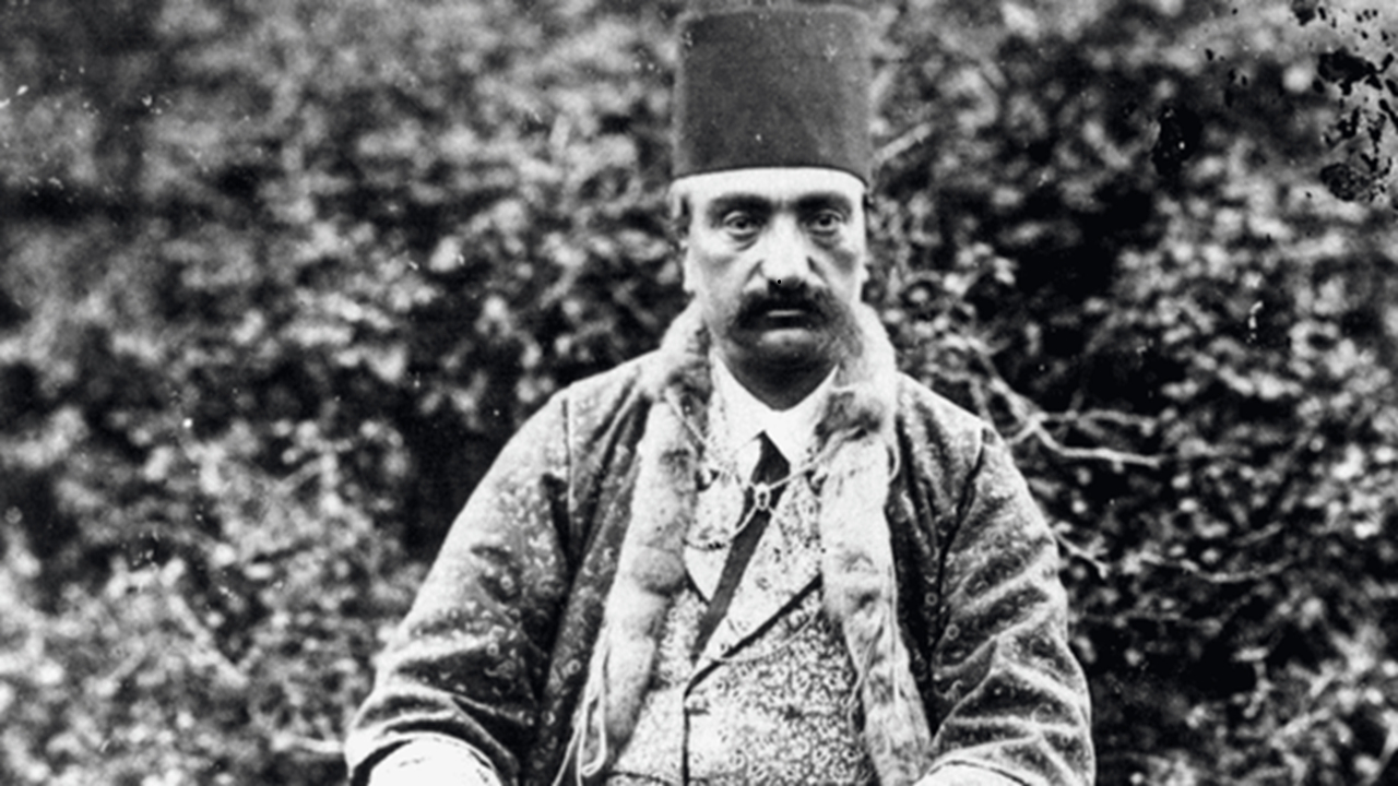 ماجرای عجیب نامهای که با «گردباد» روی پای ناصرالدینشاه افتاد!