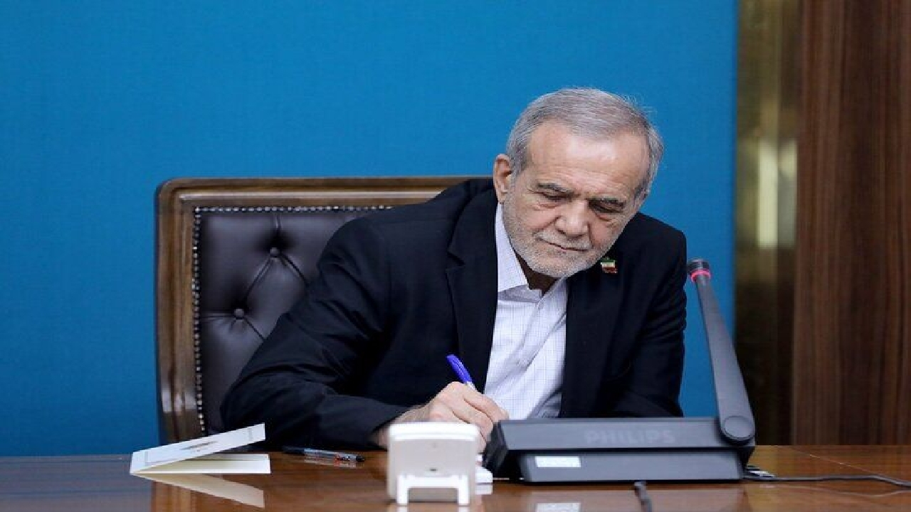 پزشکیان: دختران وزنه‌بردار ایران یک «اولین» ارزشمند را به نام خود ثبت کردند