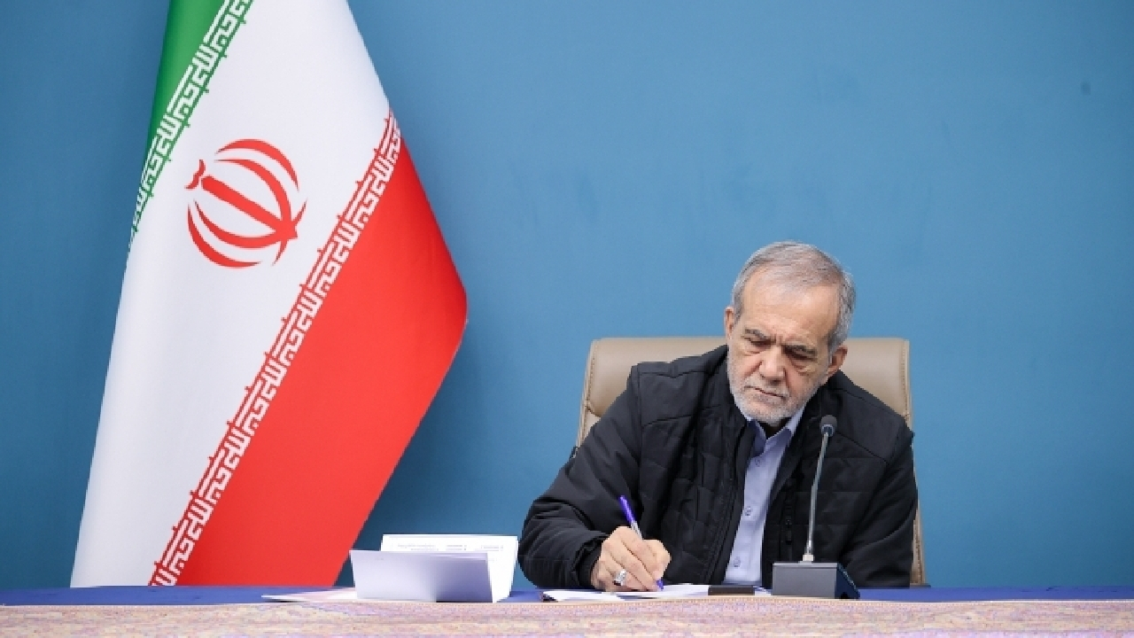 پیام تبریک رئیسجمهور به مناسبت قهرمانی تیم ملی وزنهبرداری نوجوانان کشورمان
