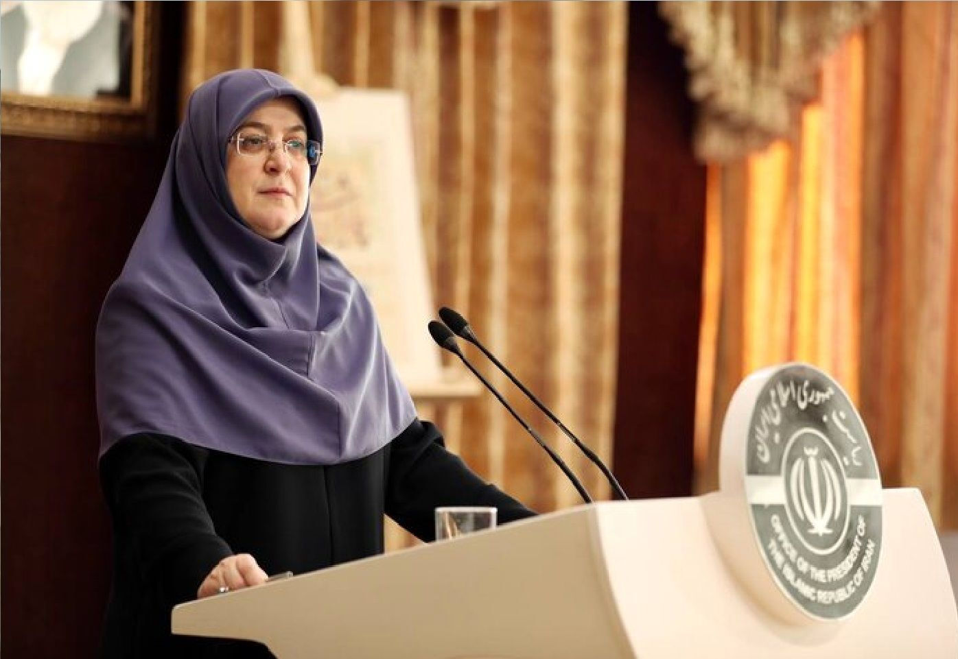 دولت میز مذاکره را با حفظ مصالح و منافع ملی ترک نخواهدکرد