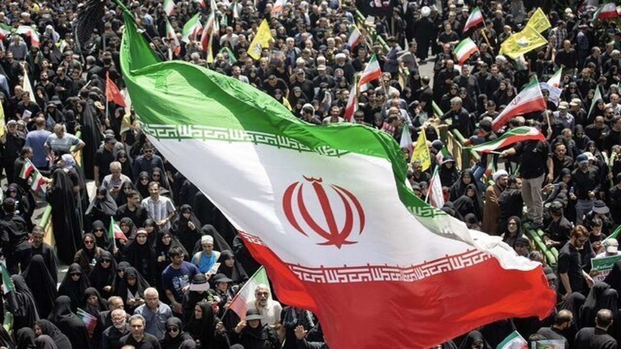 هوشیاری مردم؛ سد راه انحراف مطالبات اجتماعی + فیلم