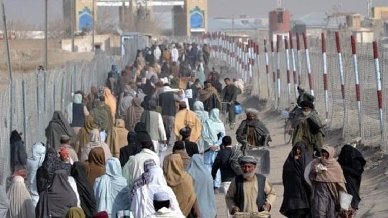 از سرگیری بازگشت پناهجویان افغانستانی از مرز چمن پس از انفجار مرگبار
