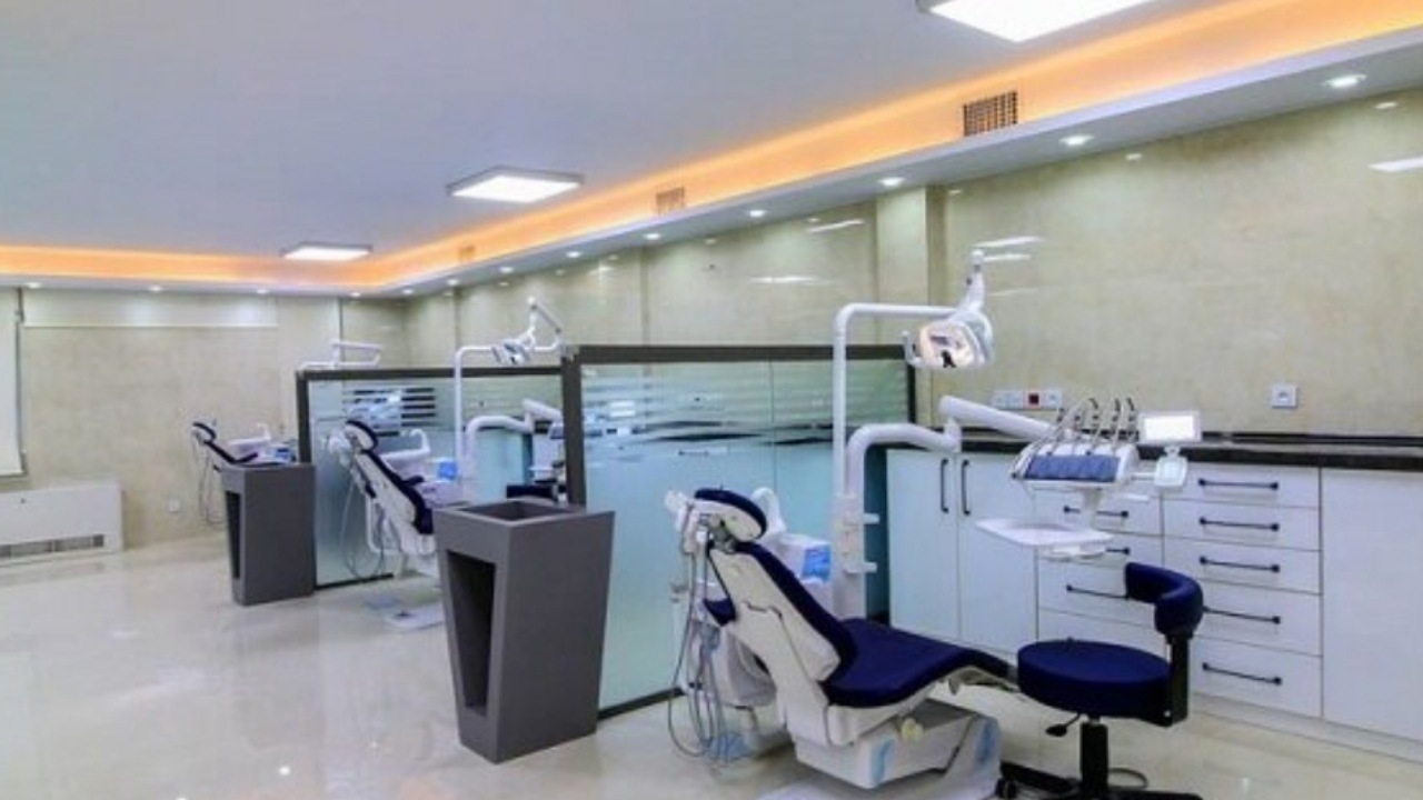 شناسایی و پلمب کلینیک دندانپزشکی غیرمجاز در نارمک