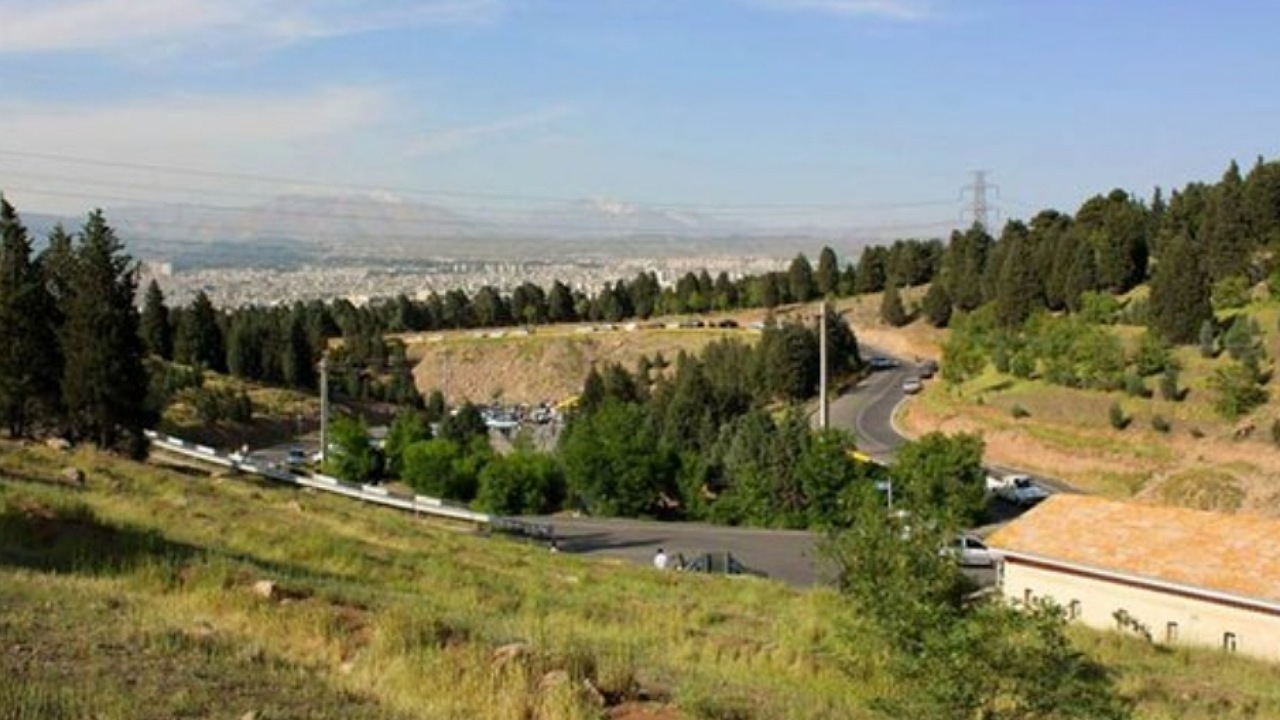 آغاز عملیات پیشگیرانه برای جلوگیری از آتشسوزی در بوستان سرخهحصار