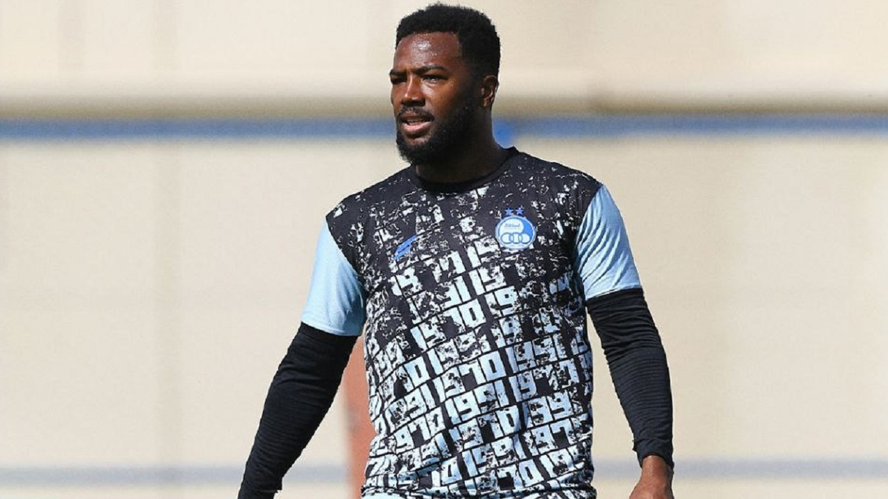 خارجیهای استقلال در ایران پولدار میشوند