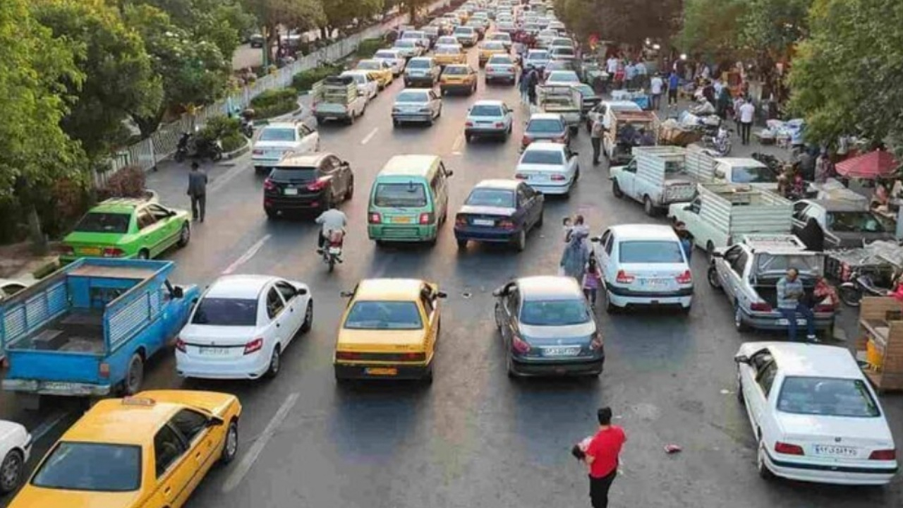 تردد عادی و روان در اکثر معابر شهر تهران