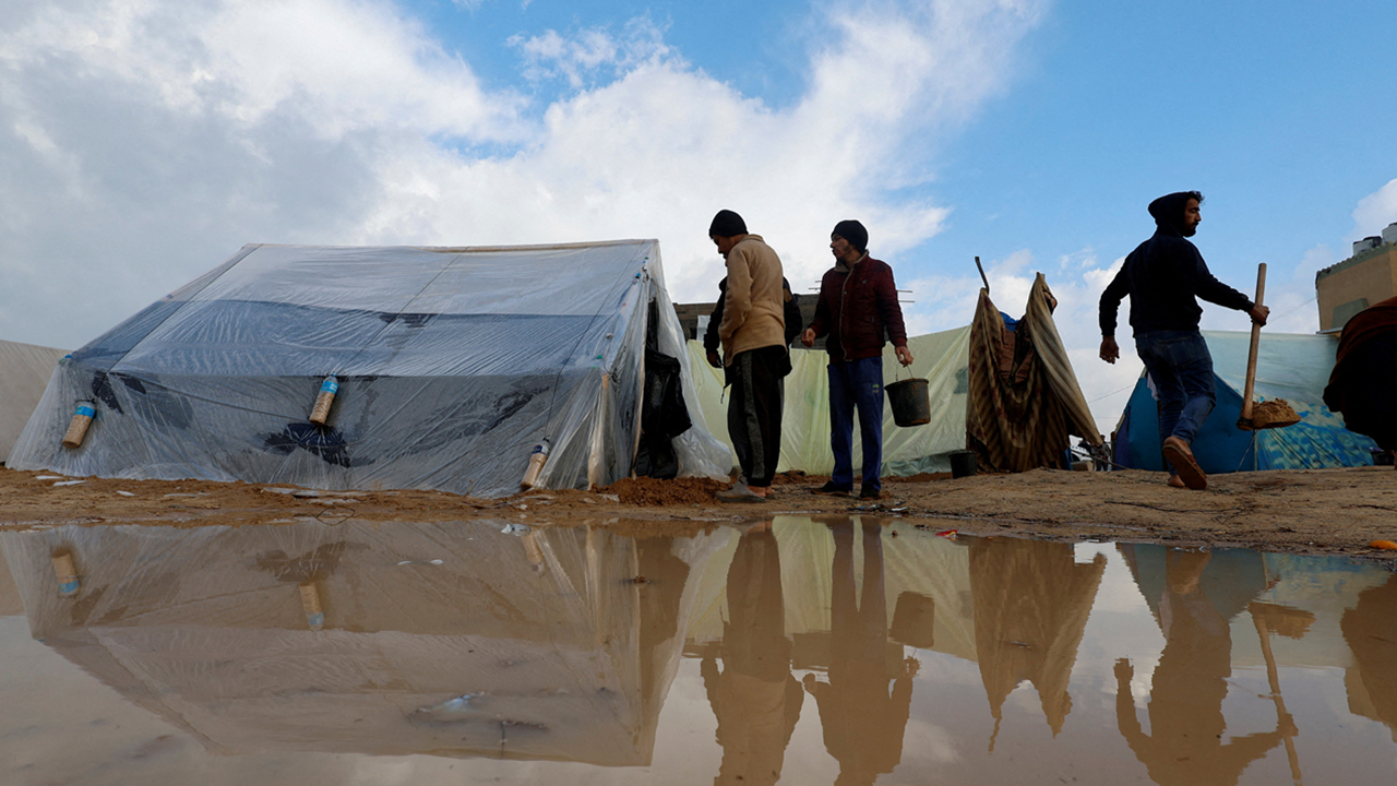 آتشسوزی در چادر آوارگان غزه جان مادربزرگ و نوهاش را گرفت