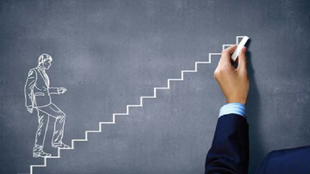 چه‌کار کنیم تا هنگام موفقیت، مغرور و زمان شکست‌، ناامید نشویم؟