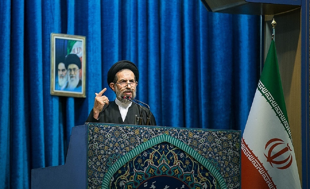 جریان عظیم اربعین در کنار وظیفه و ایثار معنا پیدا کرده است