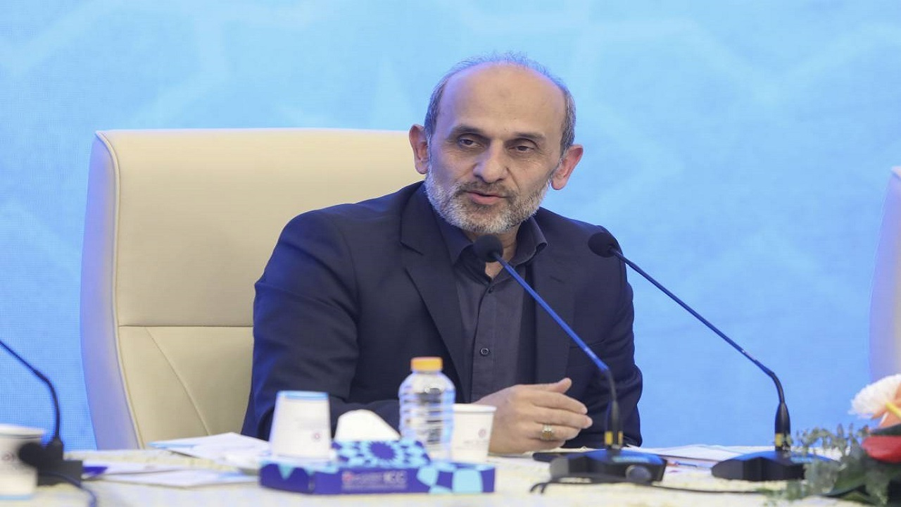 رئیس رسانه ملی: خبرنگار چشم بیدار جامعه و زبان گویای روزگار خویش است
