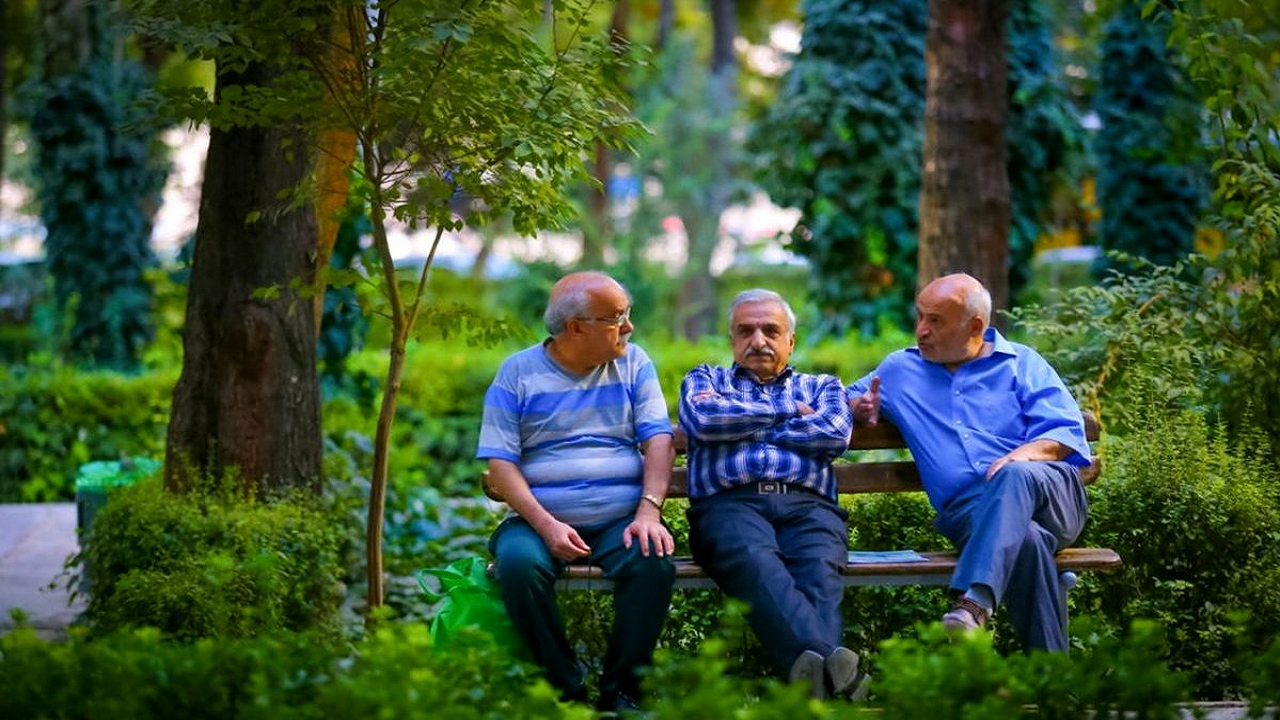 نیمکت‌هایی که هنوز نفس می‌کشند