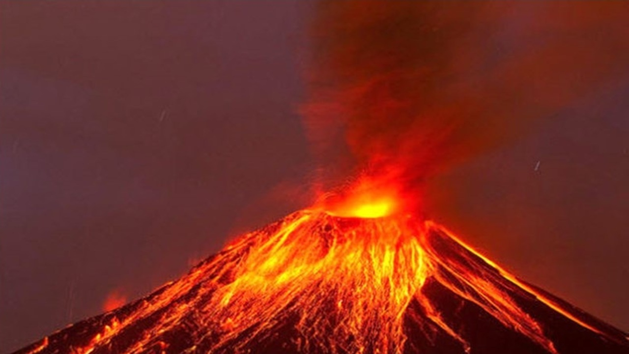 فوران آتشفشان کیلووائه در هاوایی + فیلم