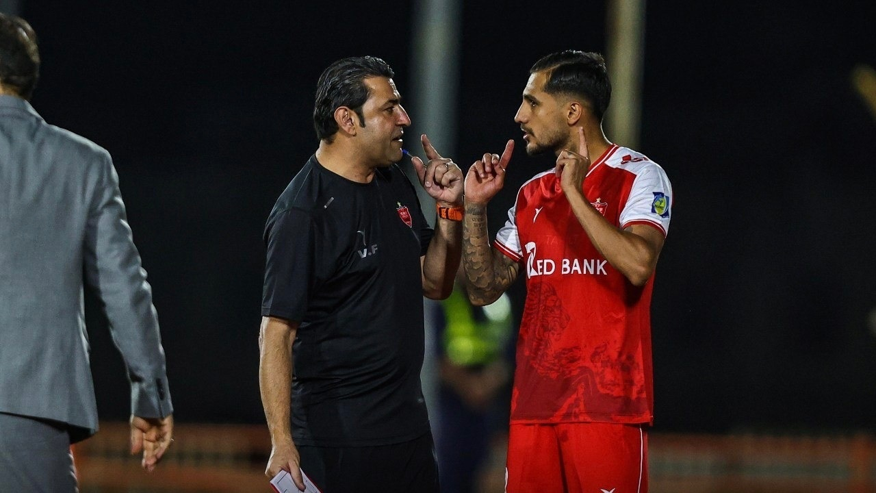 مشکل خاصی در مورد اورونوف وجود ندارد/ پرسپولیس ۳۰ بازیکن باکیفیت دارد