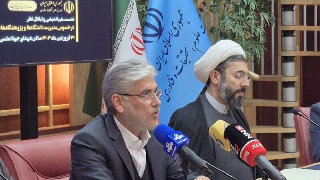 وزیر علوم: دانشگاه نباید سندروم پایاننامه باشد/ علت تعیین تکلیف نشدن ریاست برخی دانشگاهها