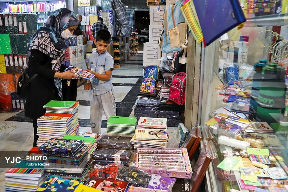 بازار لوازم التحریر مشهد در آستانه ماه مهر