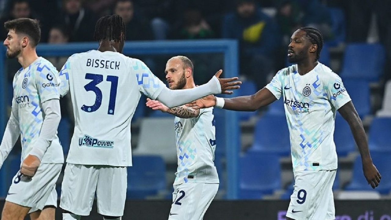 ساسولو ۰ - ۵ اینتر/ جشنواره گل نراتزوری در خارج از خانه + فیلم