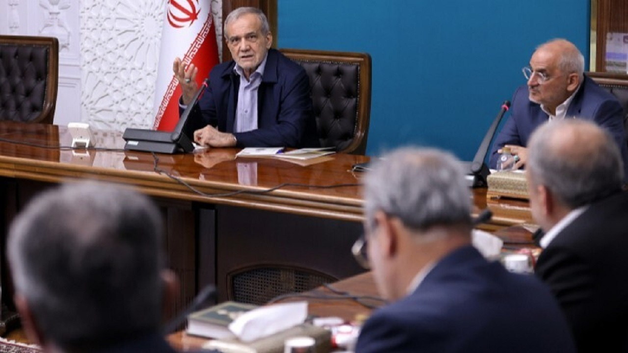 پزشکیان: دولت به دنبال راهحلهای جامع برای مقابله با کمآبی است