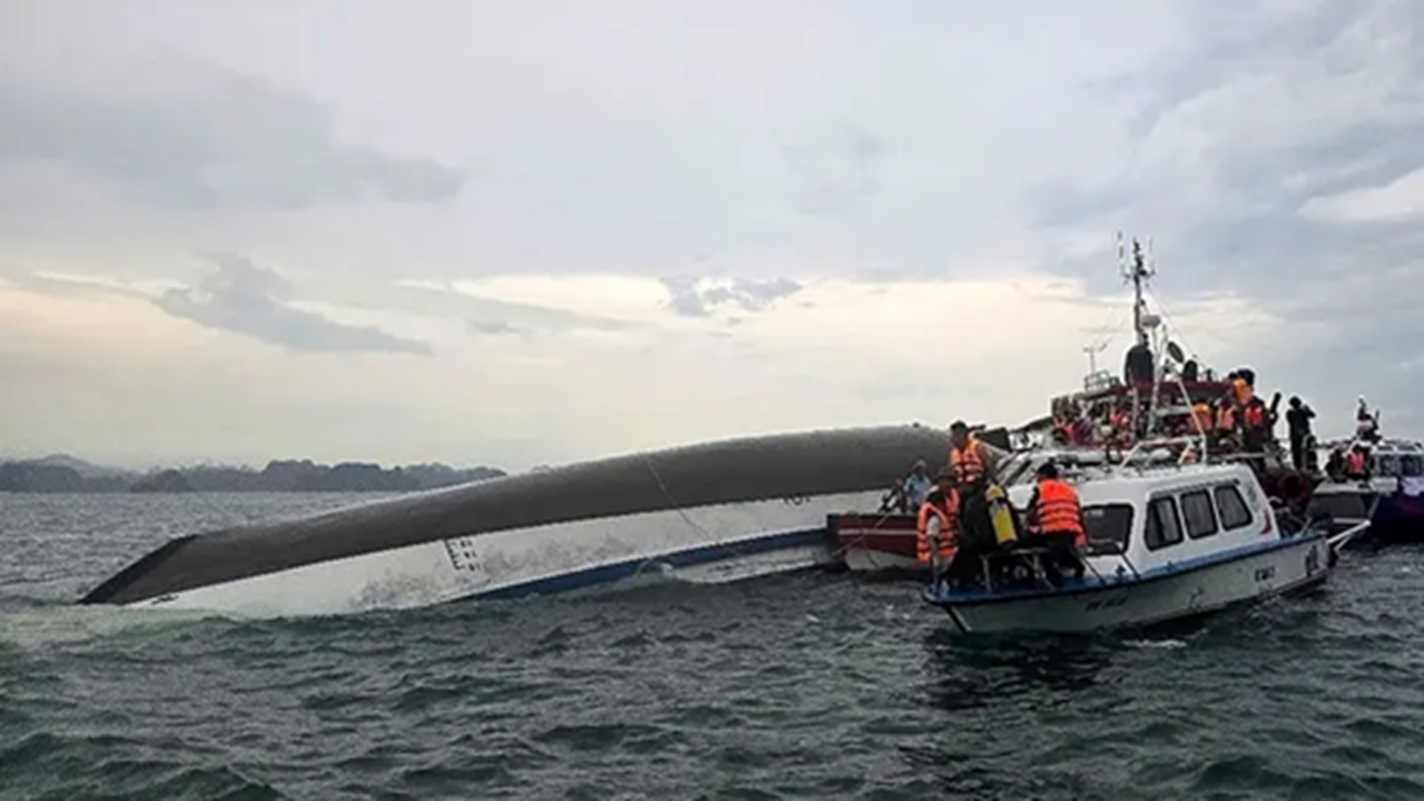 شش کشته در پی واژگونی قایق مسافربری در ویتنام