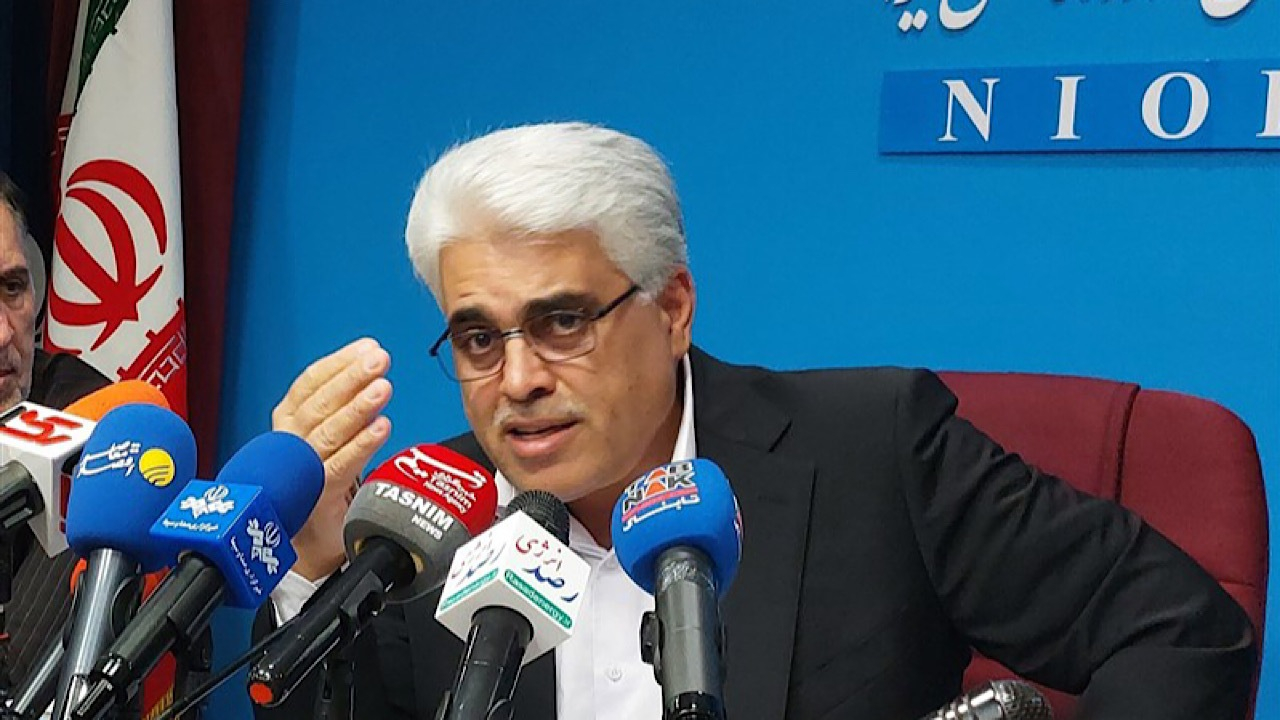 سهمیه بنزین خودروهای تعویض پلاکی قطع نمیشود