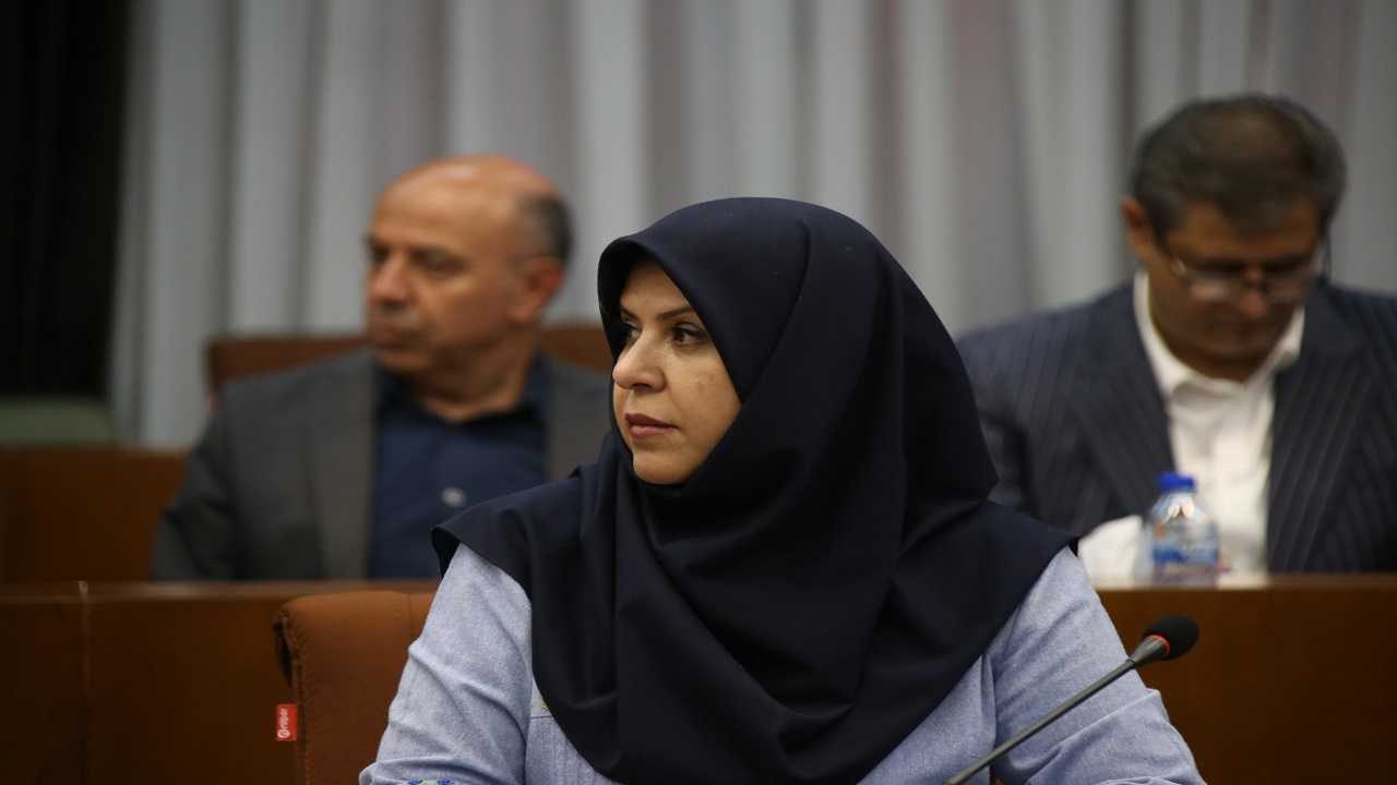 اینچه درگاهی: پلمب فدراسیون ژیمناستیک بدون حکم قضایی انجام شده است