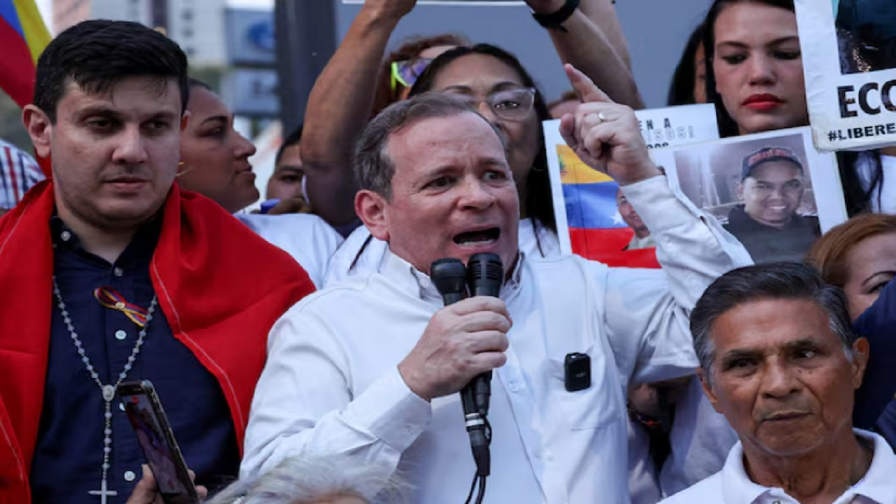 سیاستمدار مخالف ونزوئلا پس از آزادی از زندان ربوده شد