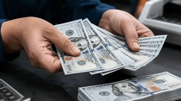 نسخه جدید بازرگانان برای عبور از صف دلار بانک مرکزی