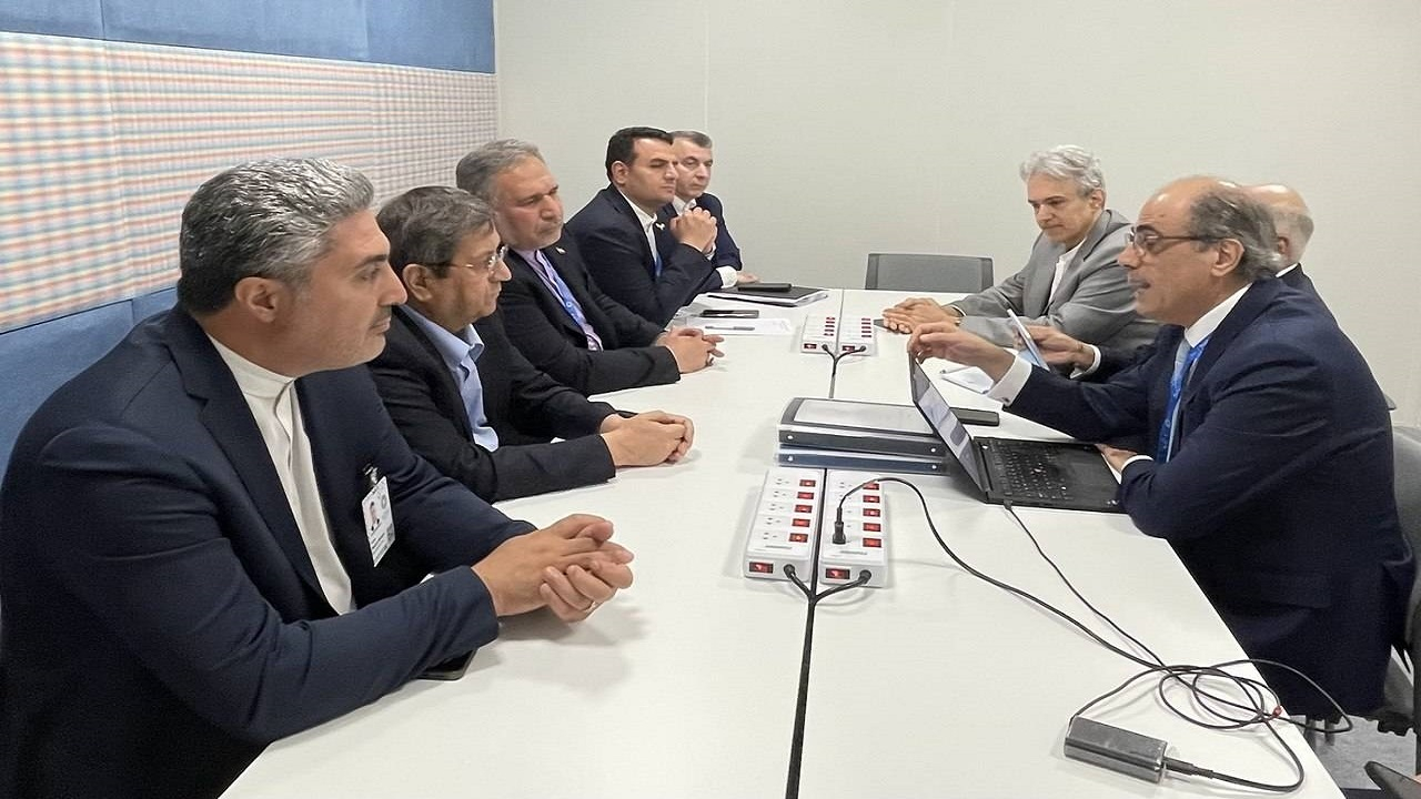 صندوق بین المللی پول در ارزیابیهای خود رویکردی واقعبینانه اتخاذ کند